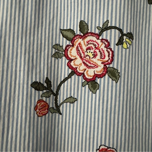 Alexander Jordan Women’s Blouse Long Ruffle Bell Sleeve Pinstripe Floral Size 1X - Picture 4 of 7